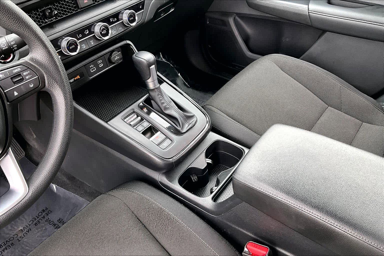 Used 2024 Honda CR-V EX image 16