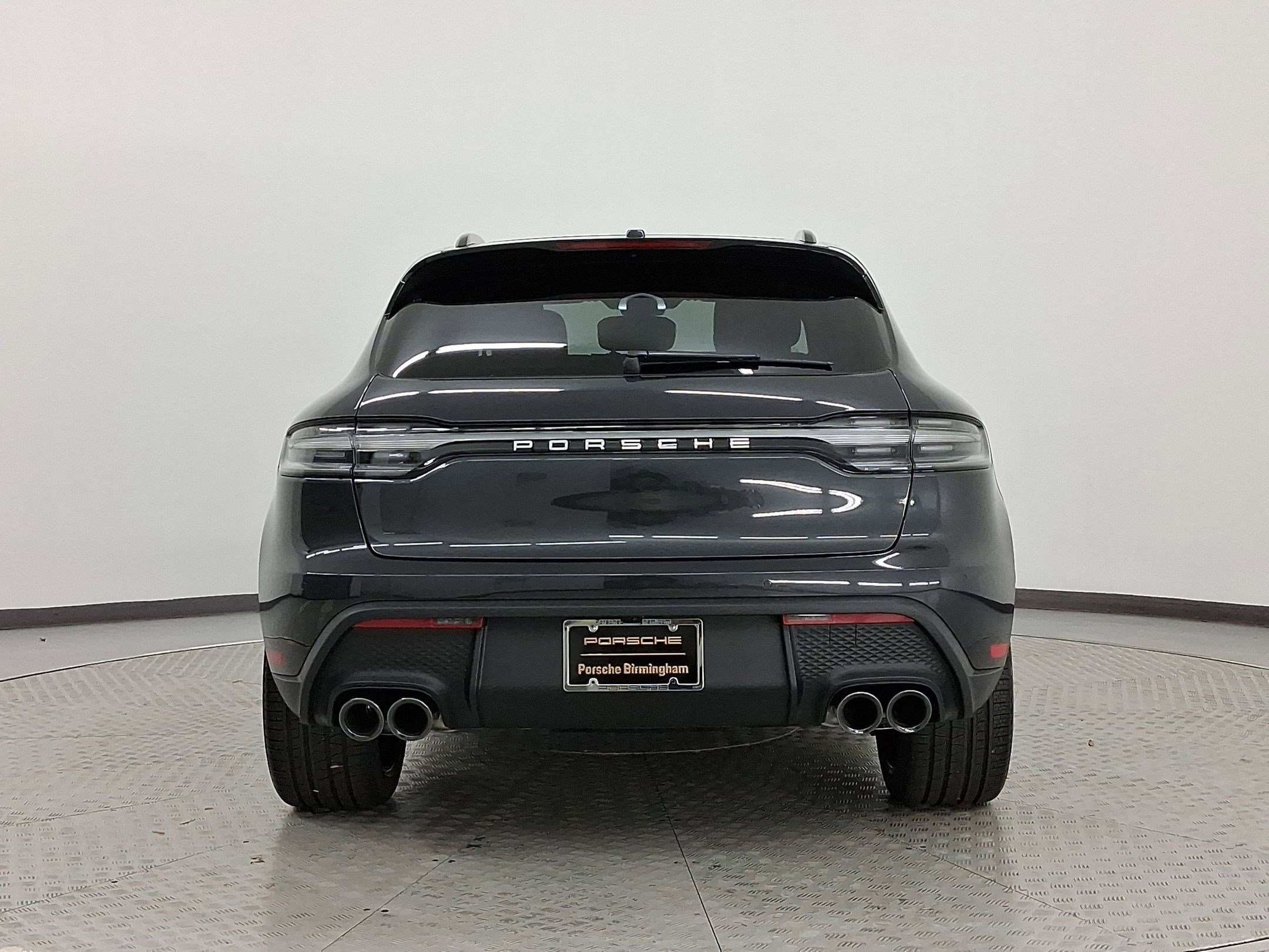 Used 2026 Porsche Macan image 10