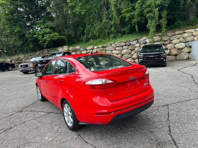 Used 2015 Ford Fiesta SE w/ Equipment Group 201A FWD image 3