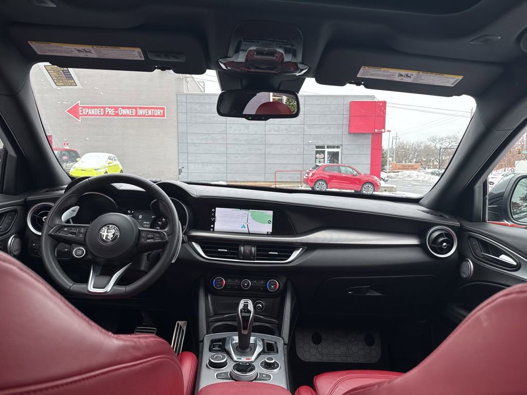 Used 2023 Alfa Romeo Stelvio Veloce image 28