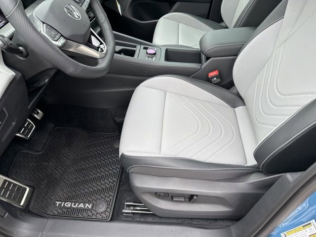 New 2026 Volkswagen Tiguan SE R-Line image 11