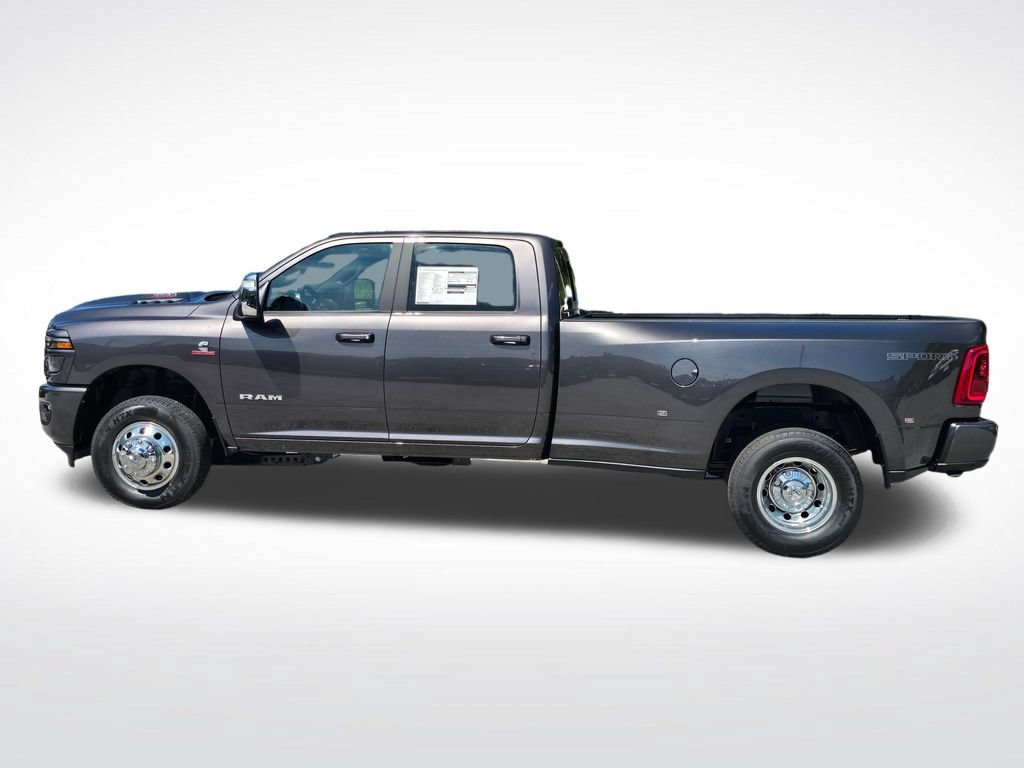 New 2026 RAM 3500 Laramie w/ Sport Appearance Package AWD/4WD image 17