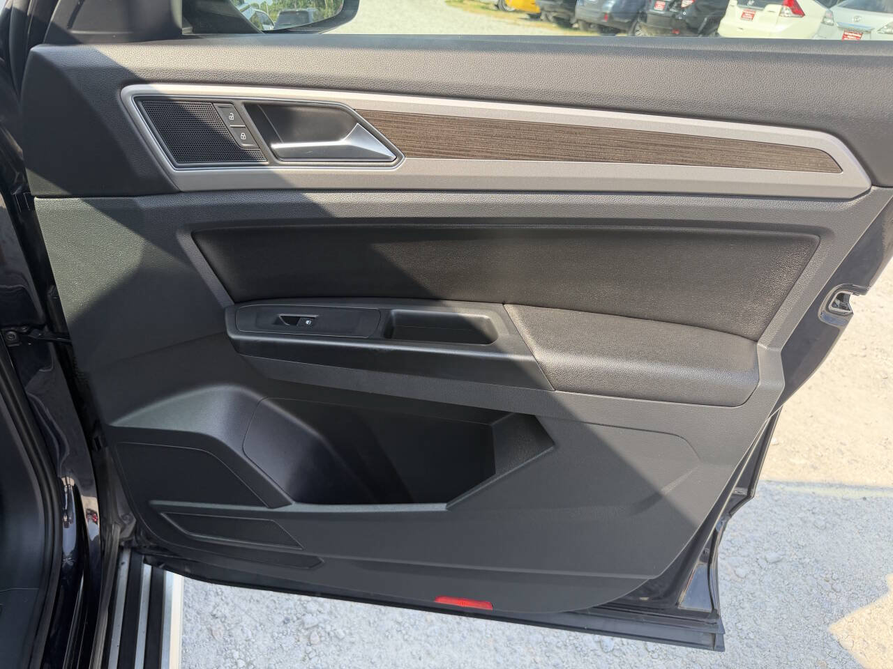 Used 2018 Volkswagen Atlas SEL AWD/4WD image 22