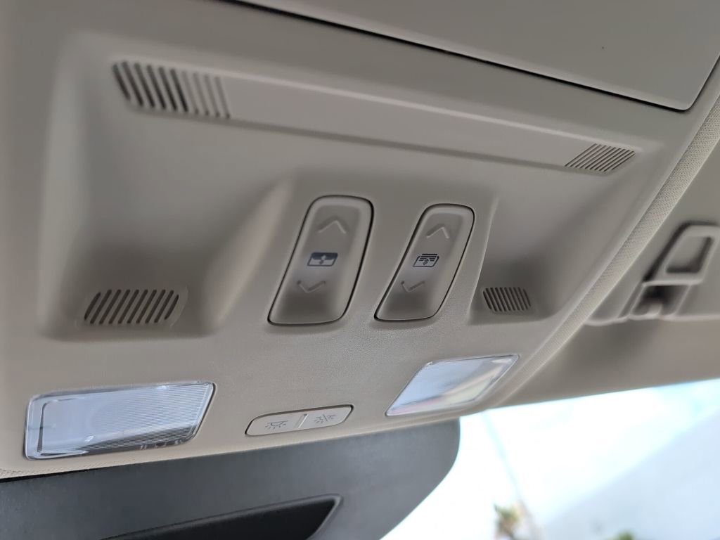 Certified 2020 Ford Escape Titanium image 21