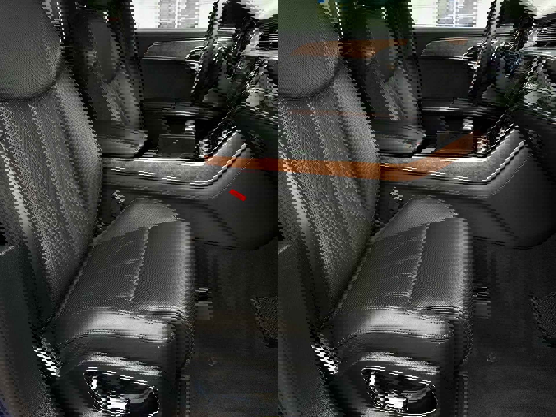 Used 2019 Audi A8 L 3.0T image 29