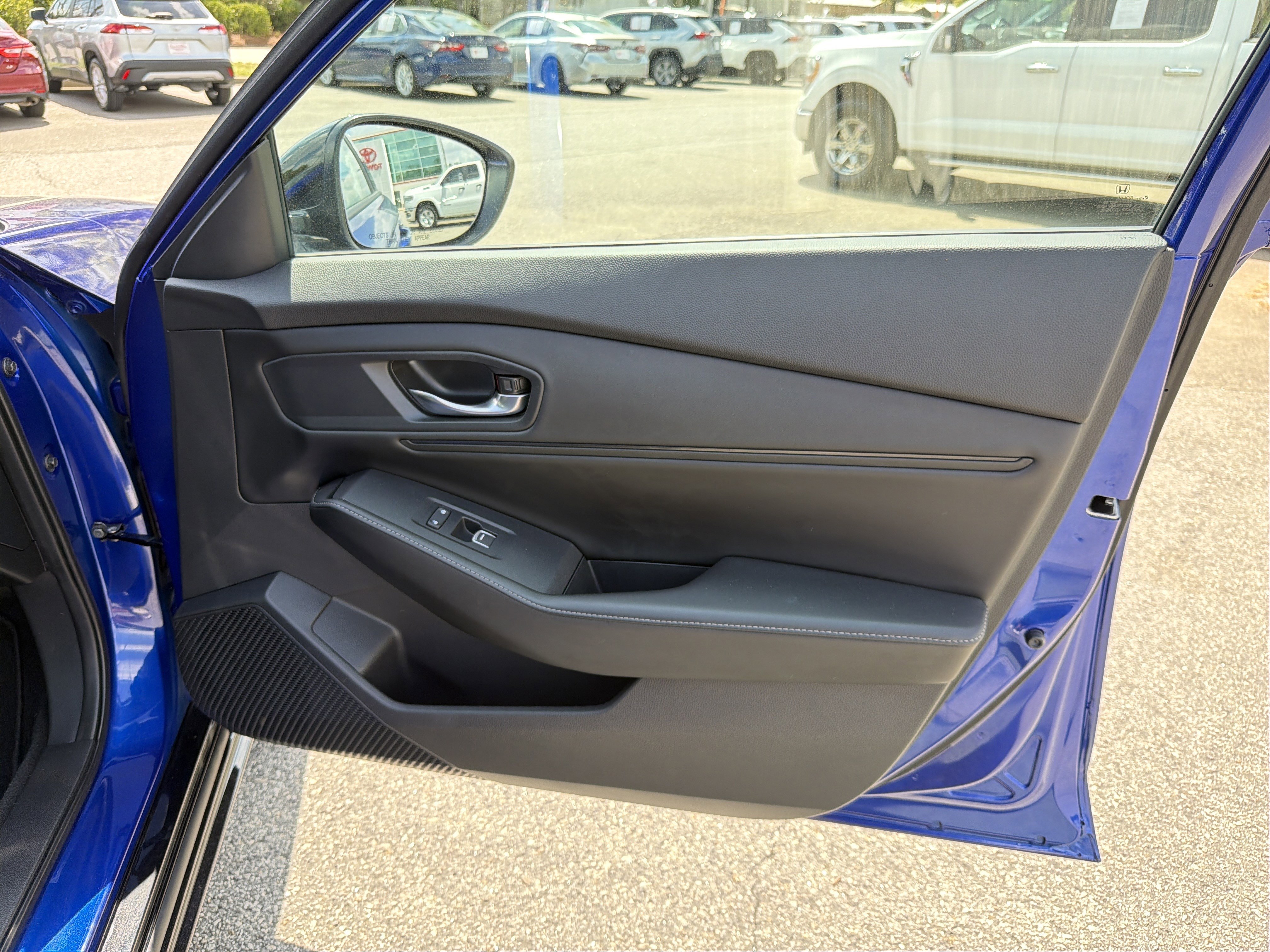 Used 2023 Honda Accord Sport image 28