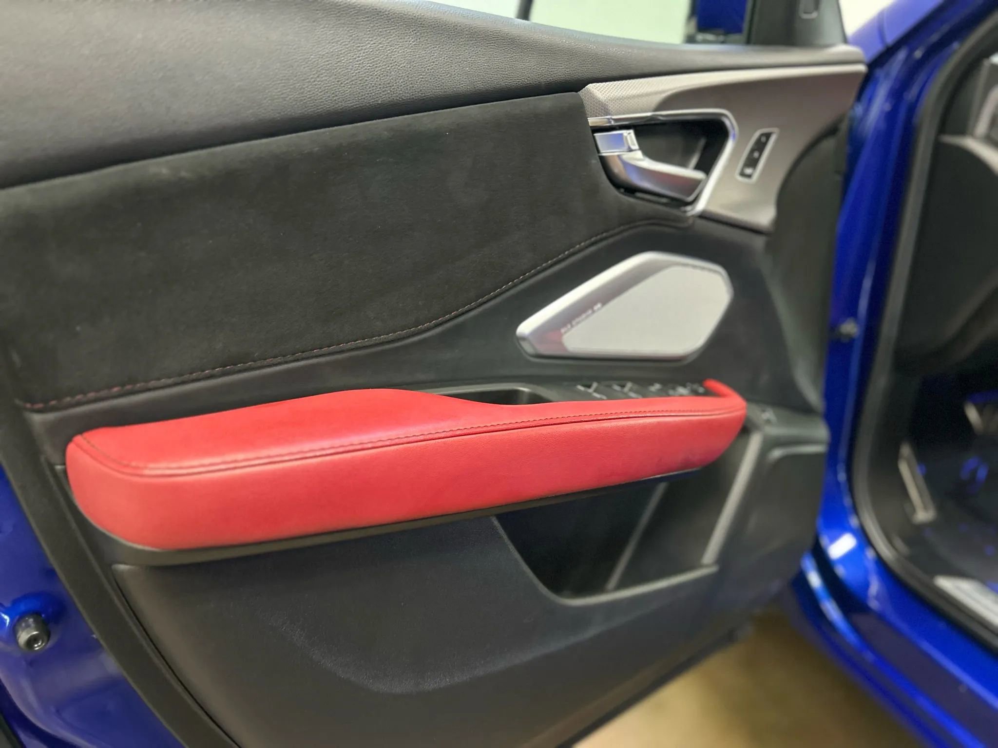 Used 2023 Acura RDX A-Spec image 9