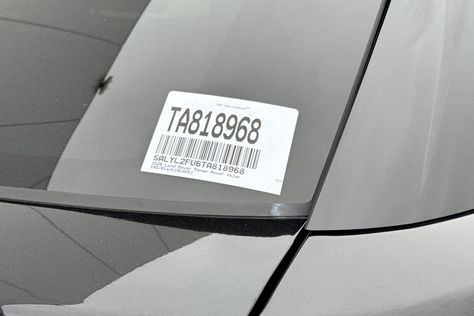 Certified 2026 Land Rover Range Rover Velar Dynamic SE AWD/4WD image 34