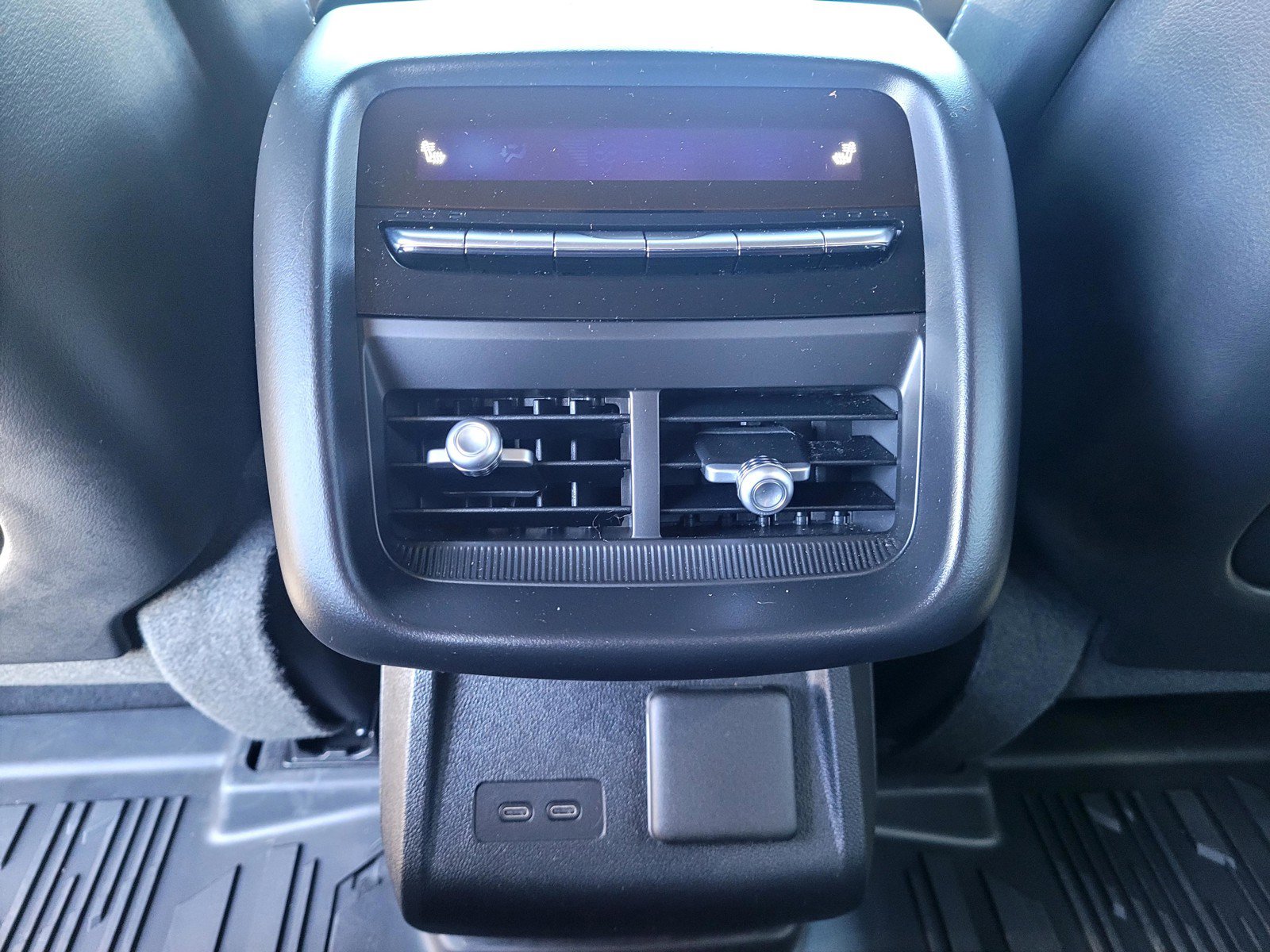Certified 2025 Cadillac Lyriq Luxury w/ LPO, Floor Liner Package AWD/4WD image 13