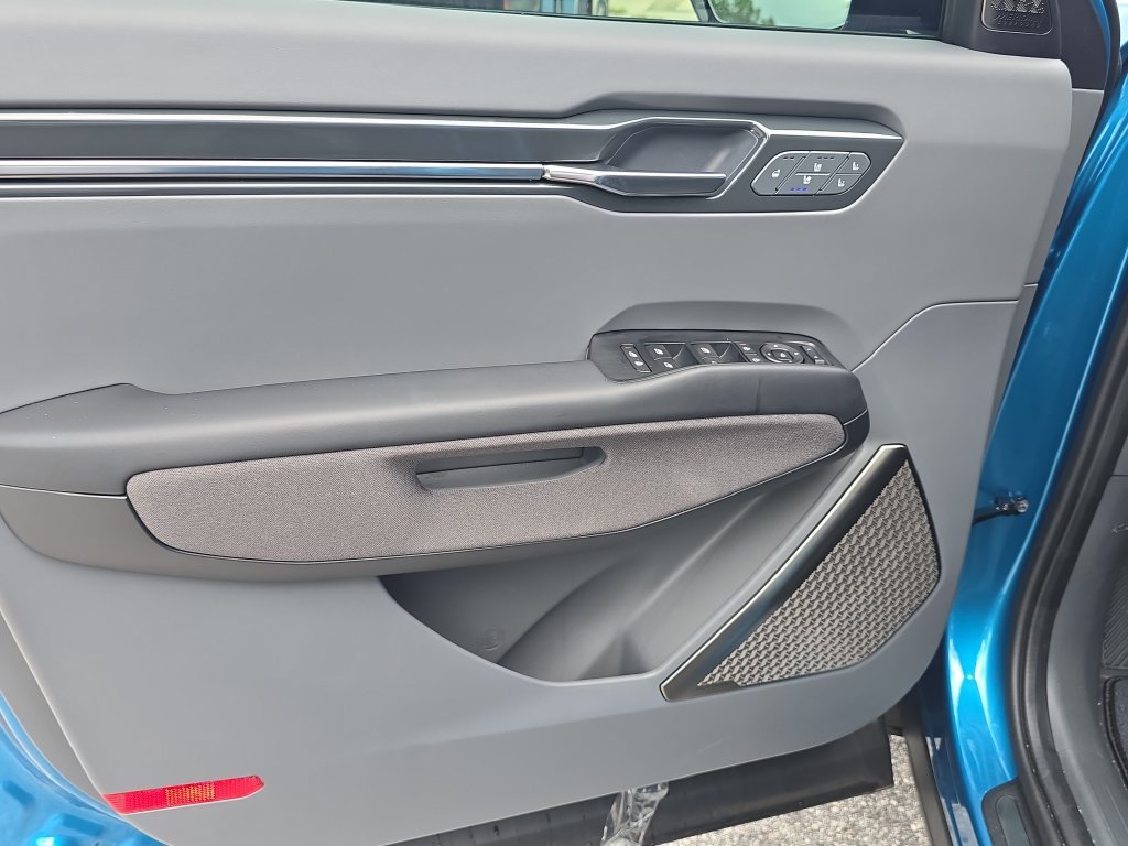 New 2026 Kia EV9 Land w/ Nightfall Edition Package AWD/4WD image 18