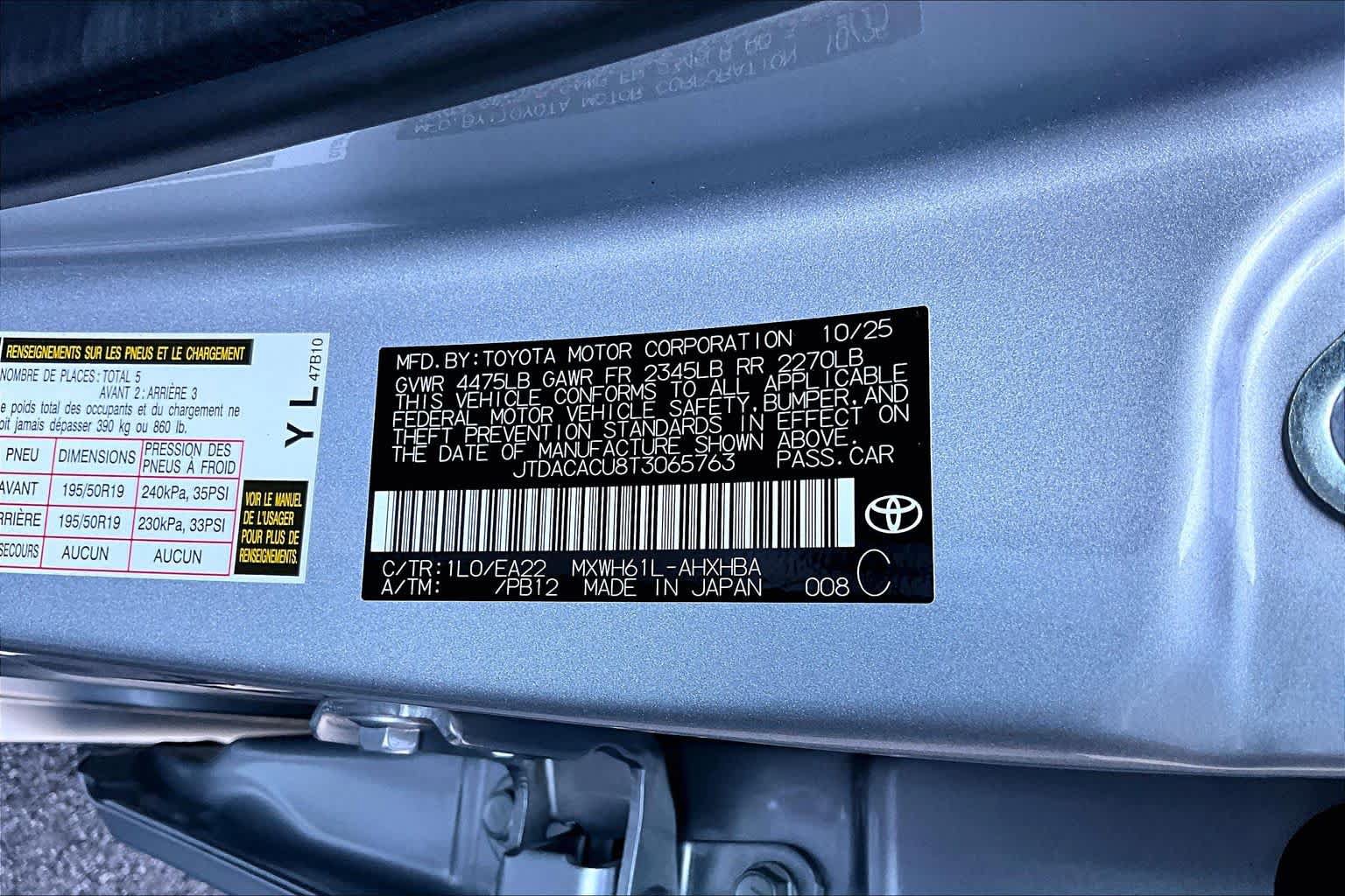 Certified 2026 Toyota Prius Plug-In Hybrid FWD image 34