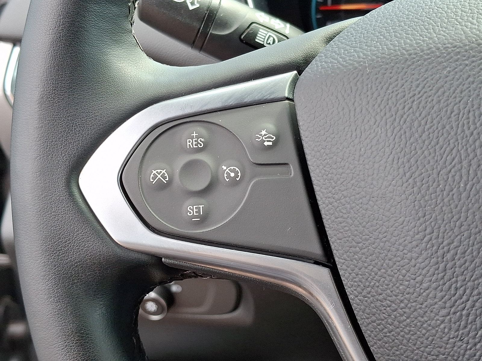 Certified 2023 Chevrolet Traverse LT AWD/4WD image 23