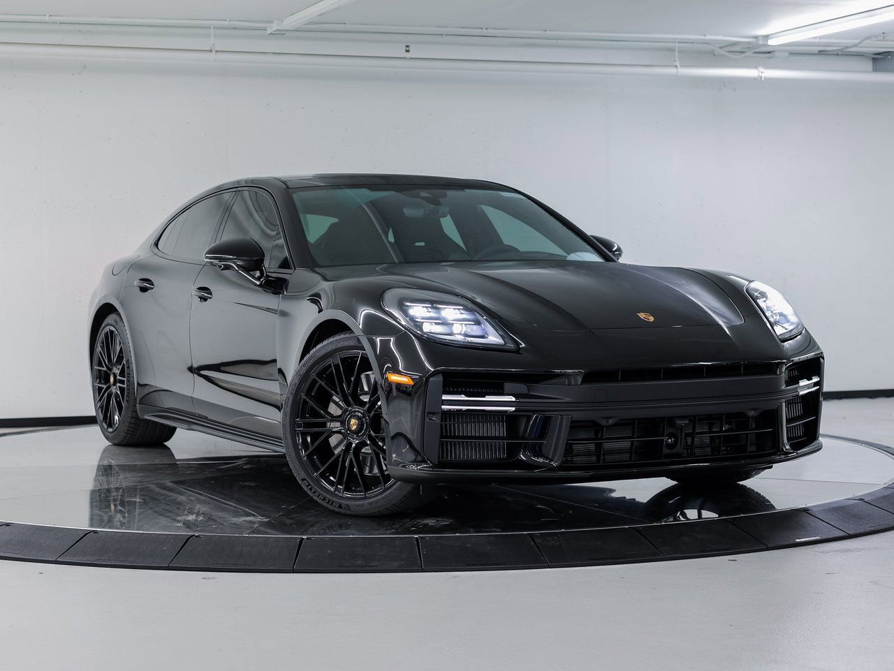 New 2026 Porsche Panamera GTS image 9
