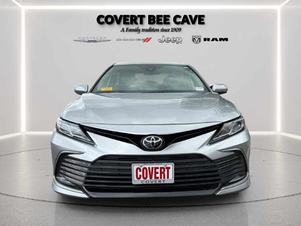 Used 2021 Toyota Camry LE FWD image 2