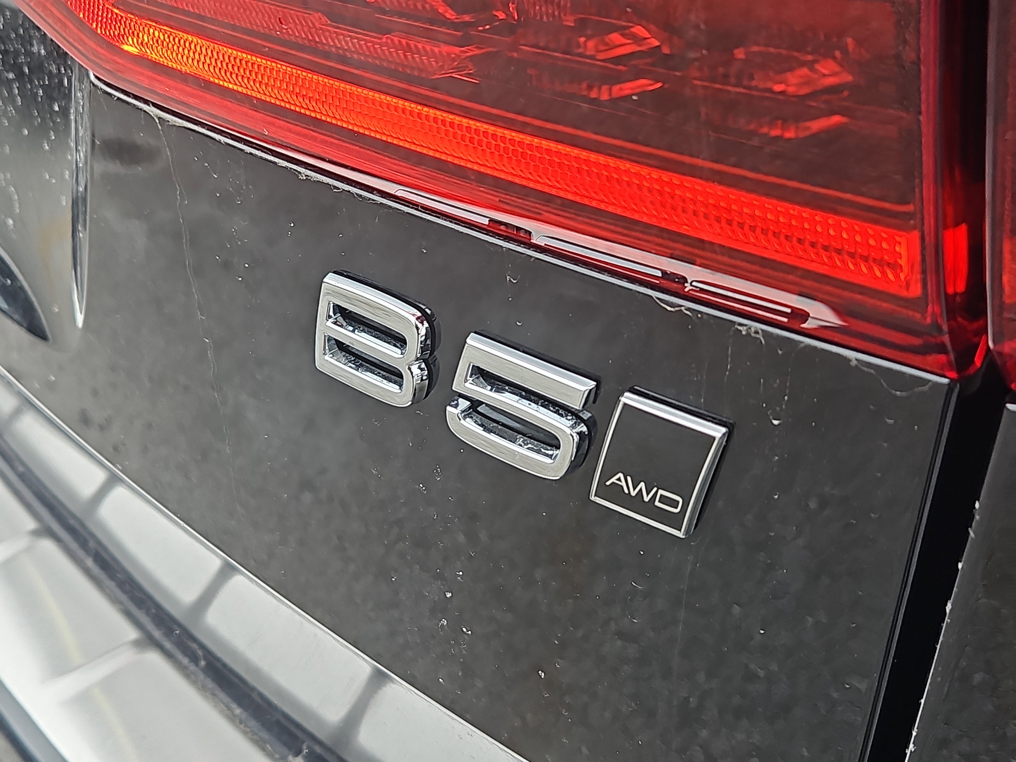 New 2026 Volvo XC60 B5 Ultra w/ Protection Package Premier image 4