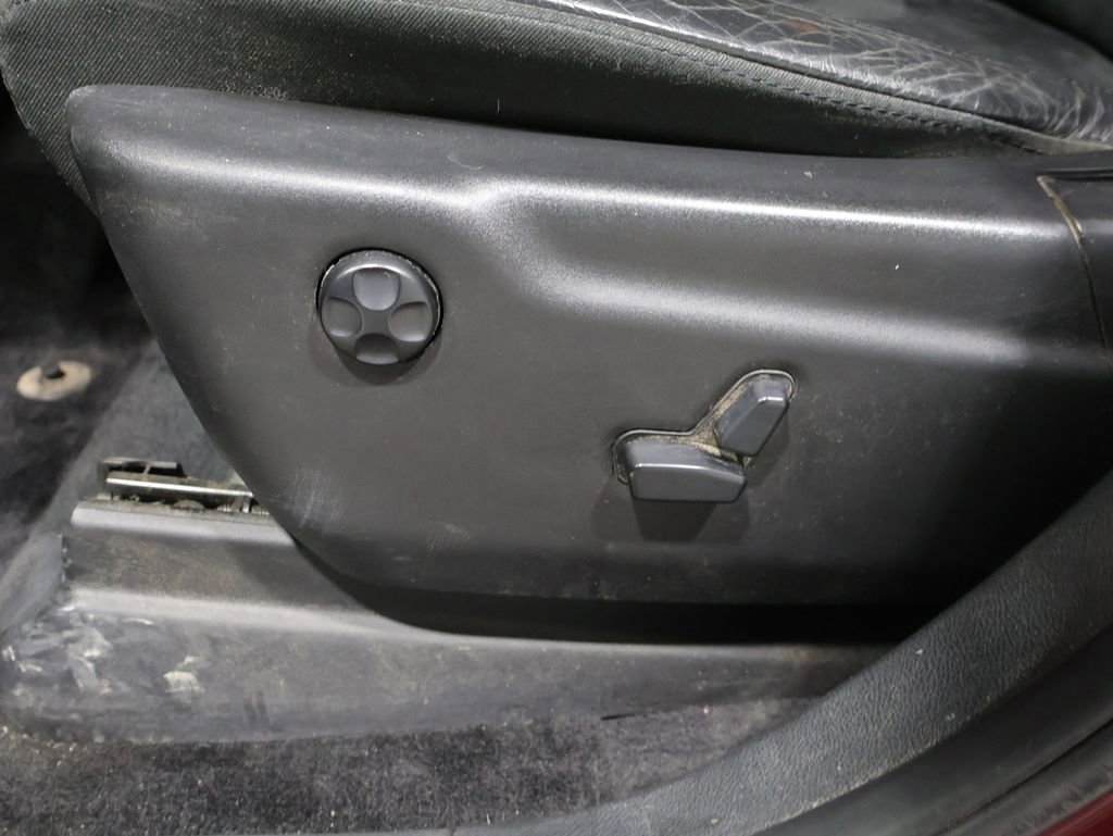 Used 2018 Jeep Grand Cherokee Altitude AWD/4WD image 12