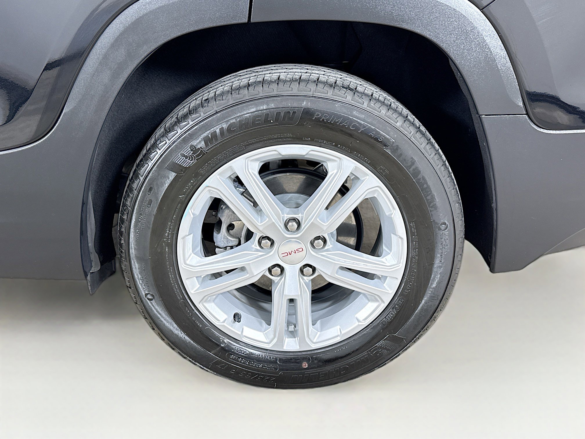 Used 2023 GMC Terrain SLE FWD image 30