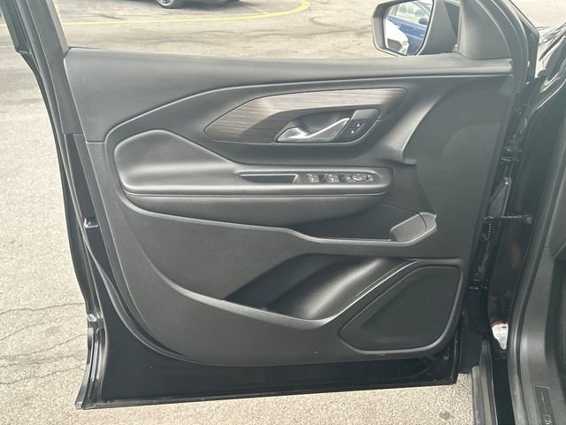 Used 2022 GMC Terrain SLE w/ LPO, Floor Liner Package image 11