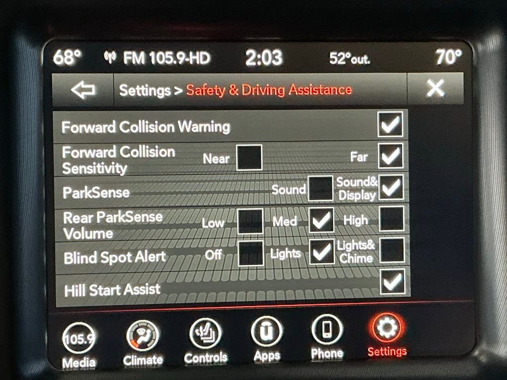 Used 2023 Dodge Challenger R/T w/ Plus Package image 31