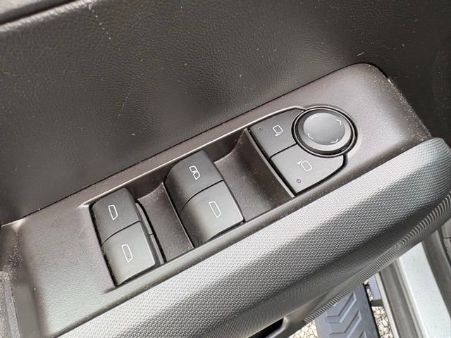 Used 2023 Chevrolet Colorado Trail Boss AWD/4WD image 12