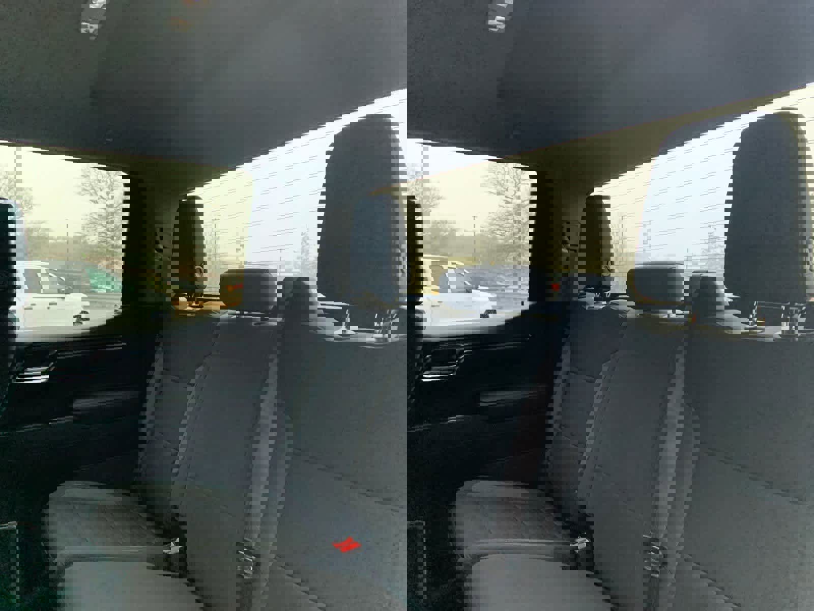 Used 2023 Chevrolet Silverado 1500 LT image 30