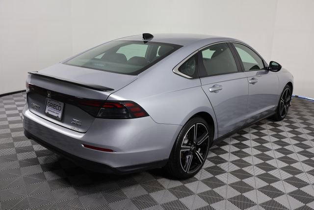 Used 2025 Honda Accord Sport image 8