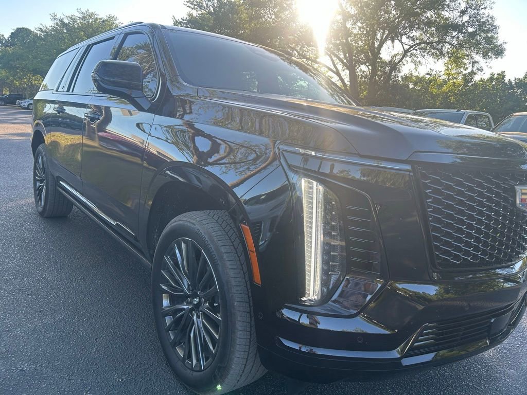 Certified 2025 Cadillac Escalade ESV Sport Platinum AWD/4WD image 4