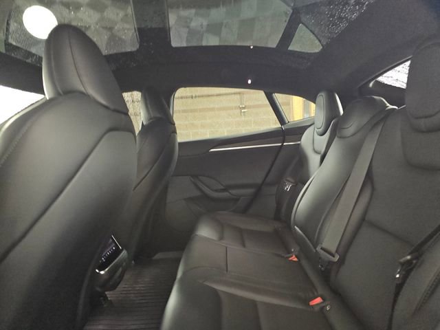 Used 2022 Tesla Model S image 18