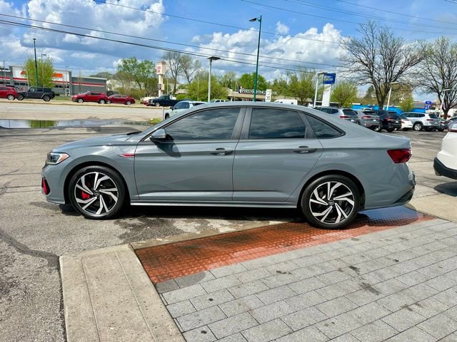 Used 2024 Volkswagen Jetta GLI Autobahn FWD image 4