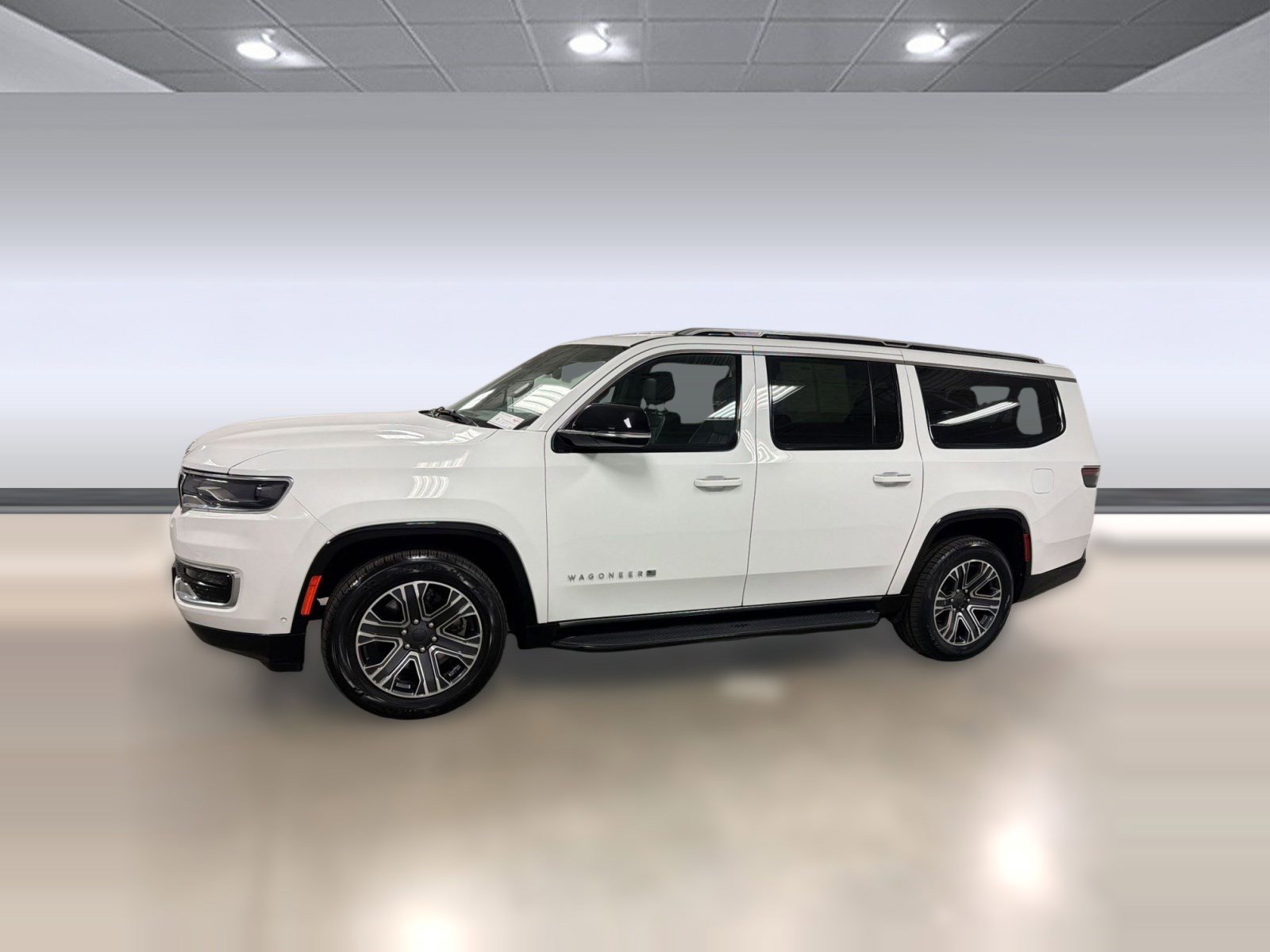 Used 2024 Jeep Wagoneer L Series II w/ Flexible Seating Group image 19