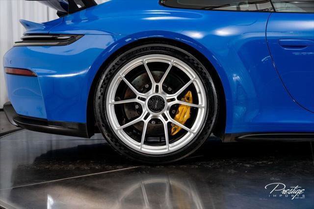 Used 2025 Porsche 911 GT3 RWD image 25