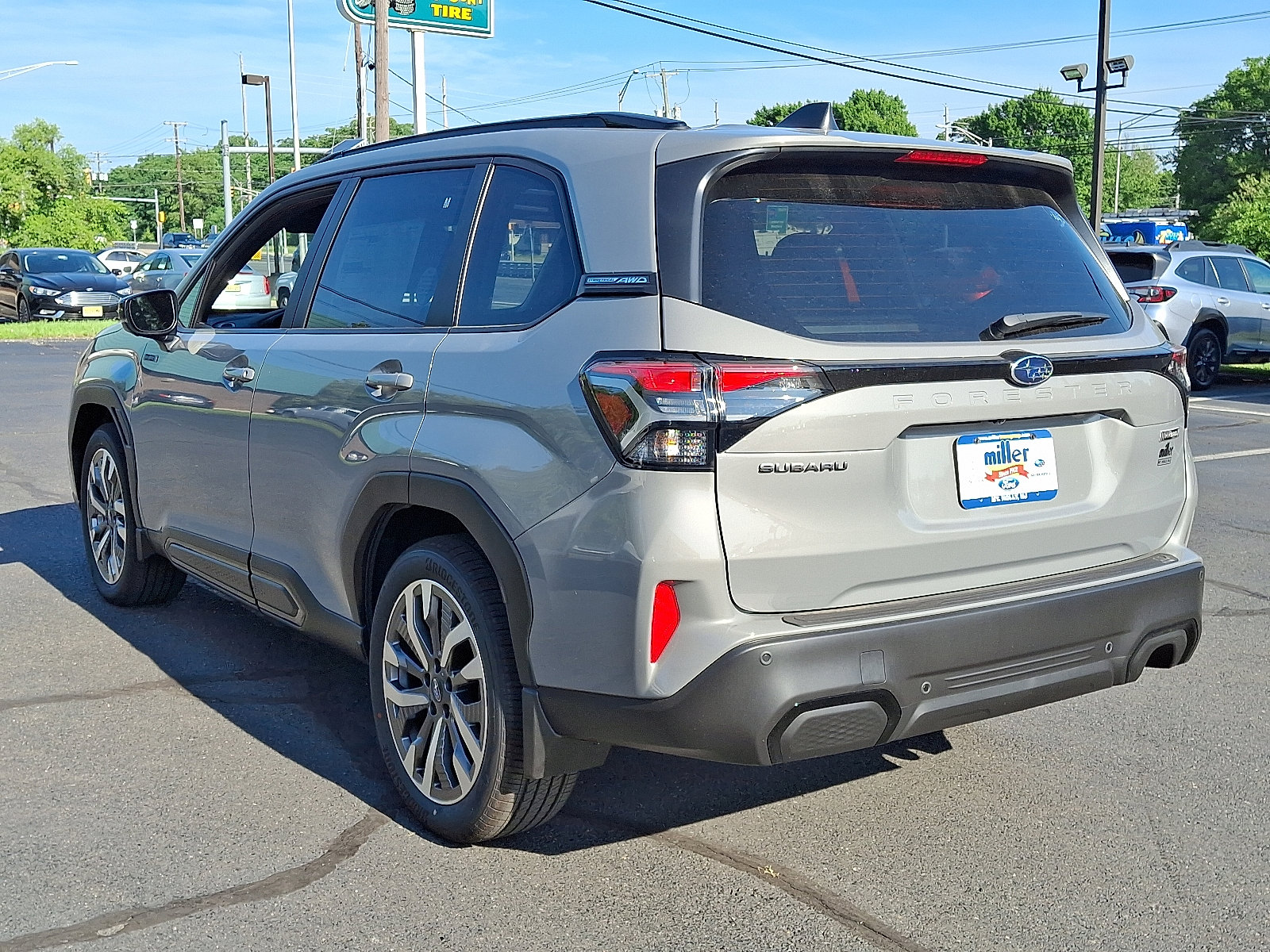New 2025 Subaru Forester Touring image 3