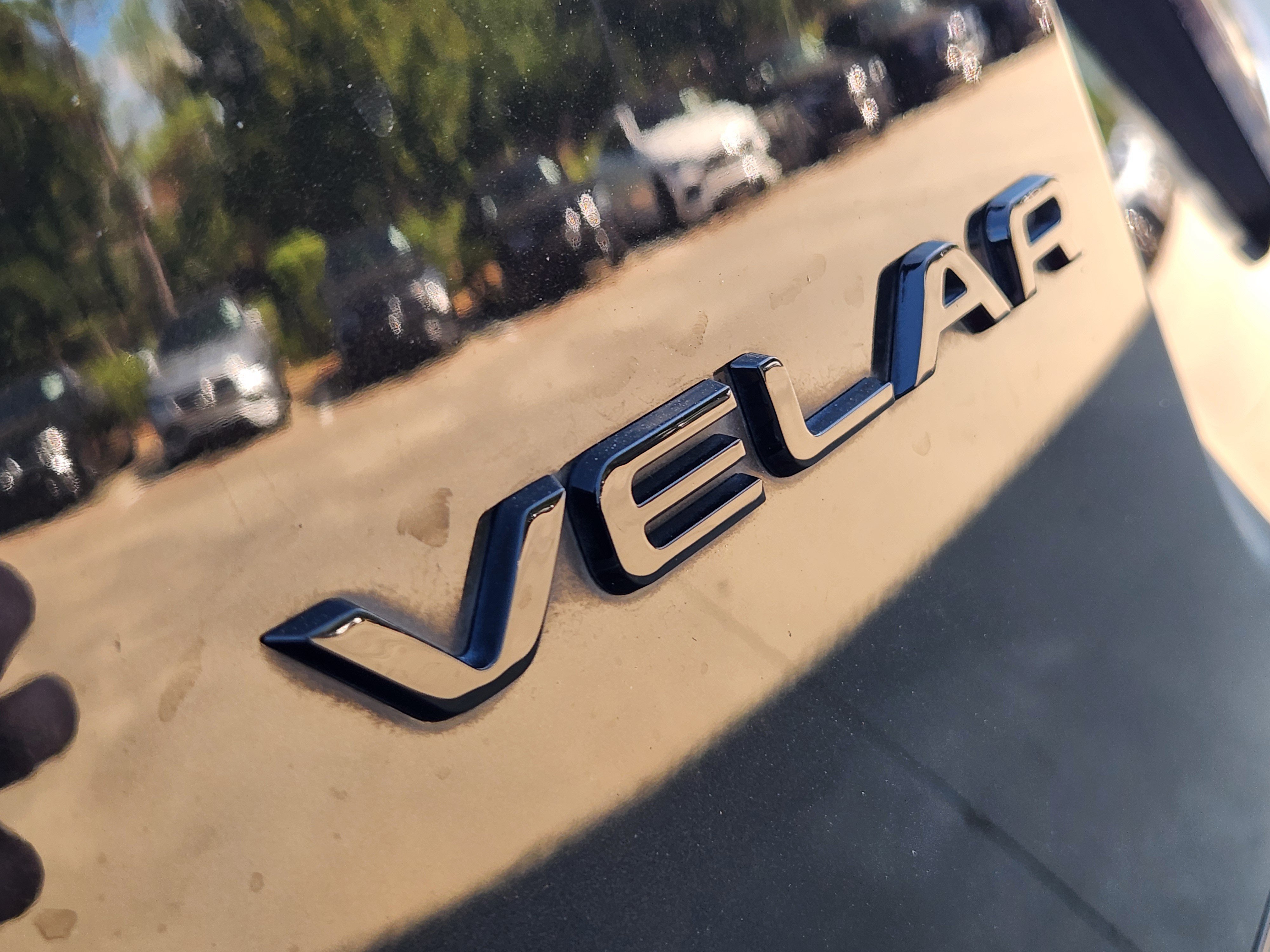 Used 2022 Land Rover Range Rover Velar R-Dynamic S AWD/4WD image 13