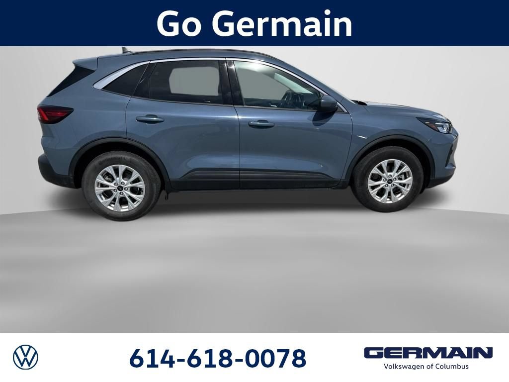 Used 2023 Ford Escape Active w/ Tech Pack #2 AWD/4WD image 9