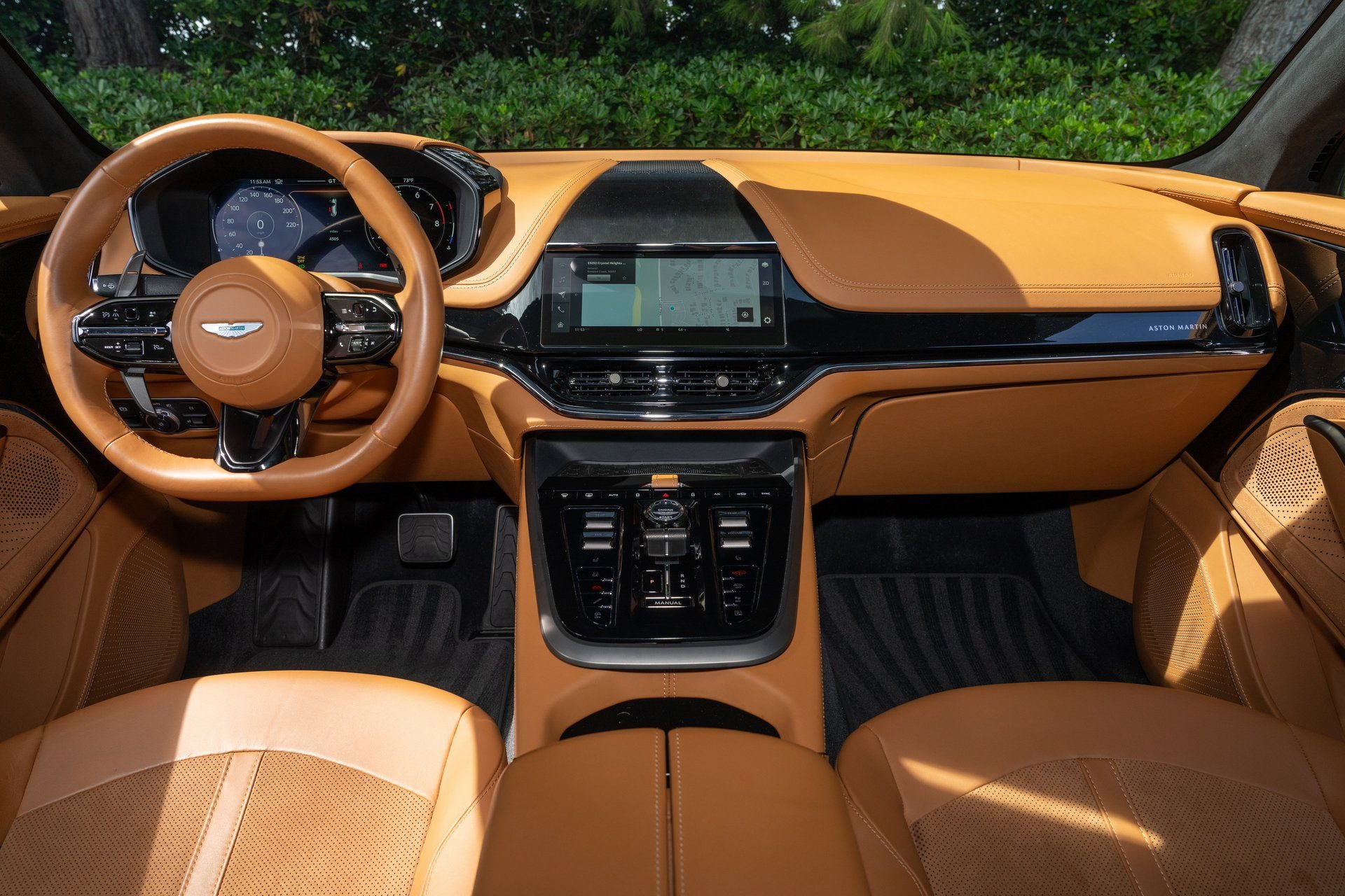 Used 2025 Aston Martin DBX 707 AWD/4WD image 19