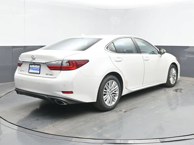 Used 2016 Lexus ES 350 w/ Premium Package w/Wood Trim FWD image 10