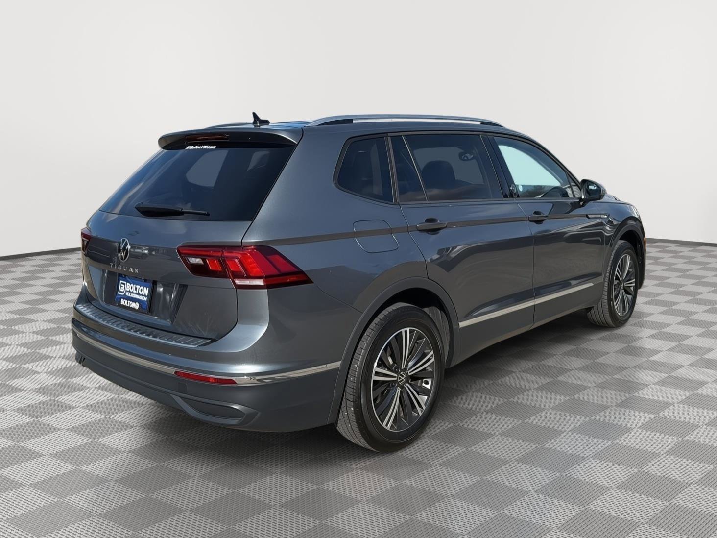 Used 2024 Volkswagen Tiguan Wolfsburg Edition image 5