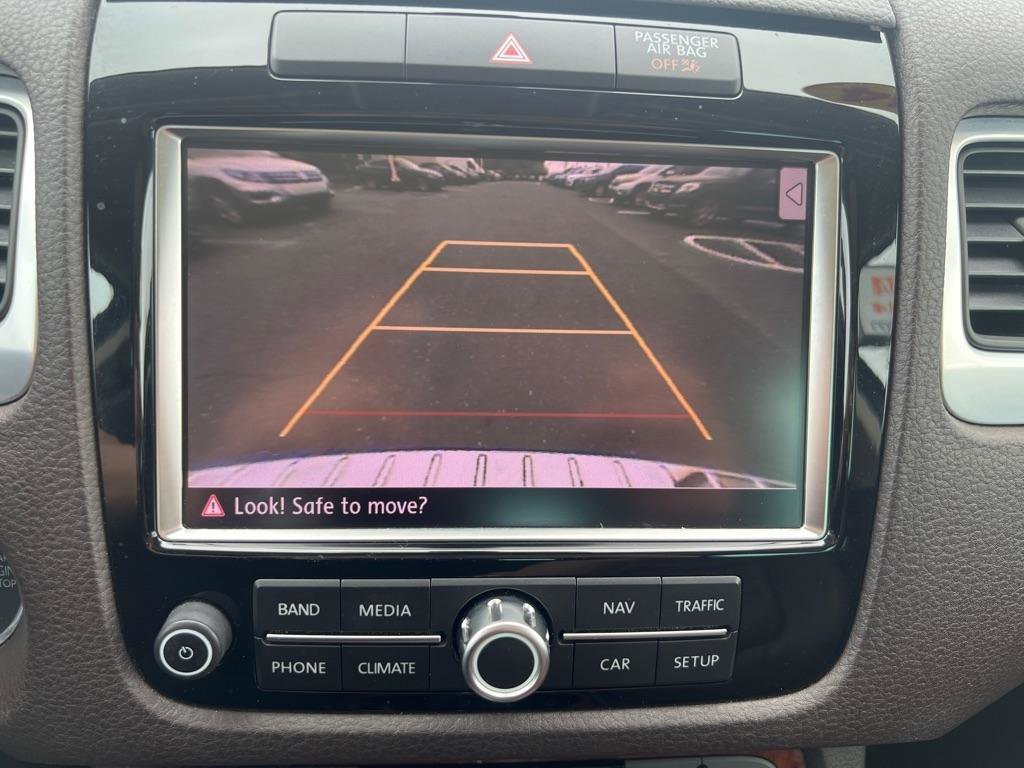 Used 2014 Volkswagen Touareg VR6 AWD/4WD image 27