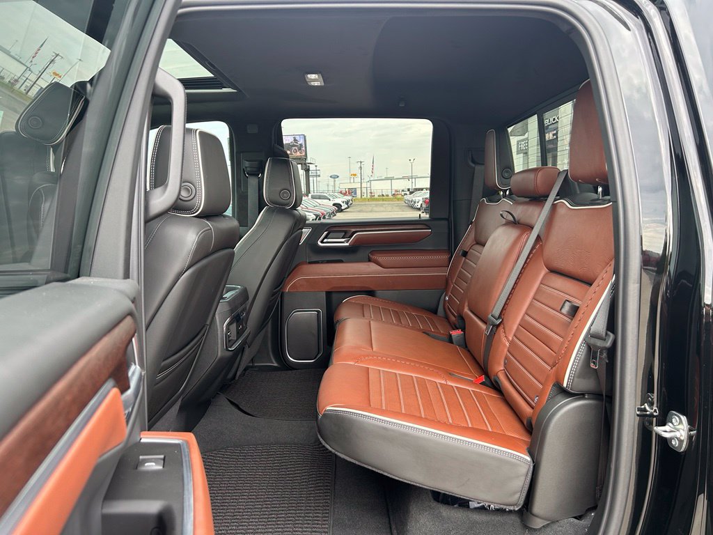 New 2026 GMC Sierra 3500 Denali Ultimate w/ LPO, Black Badging Package AWD/4WD image 27