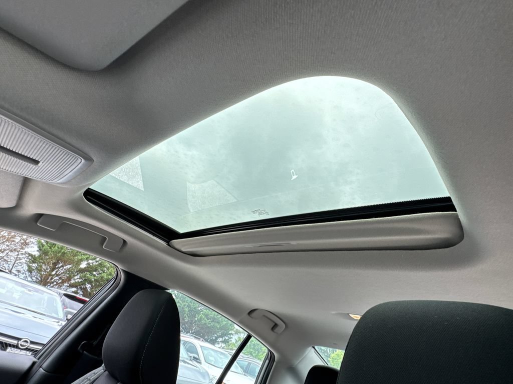 New 2026 Nissan Sentra SV w/ SV Convenience Package FWD image 18