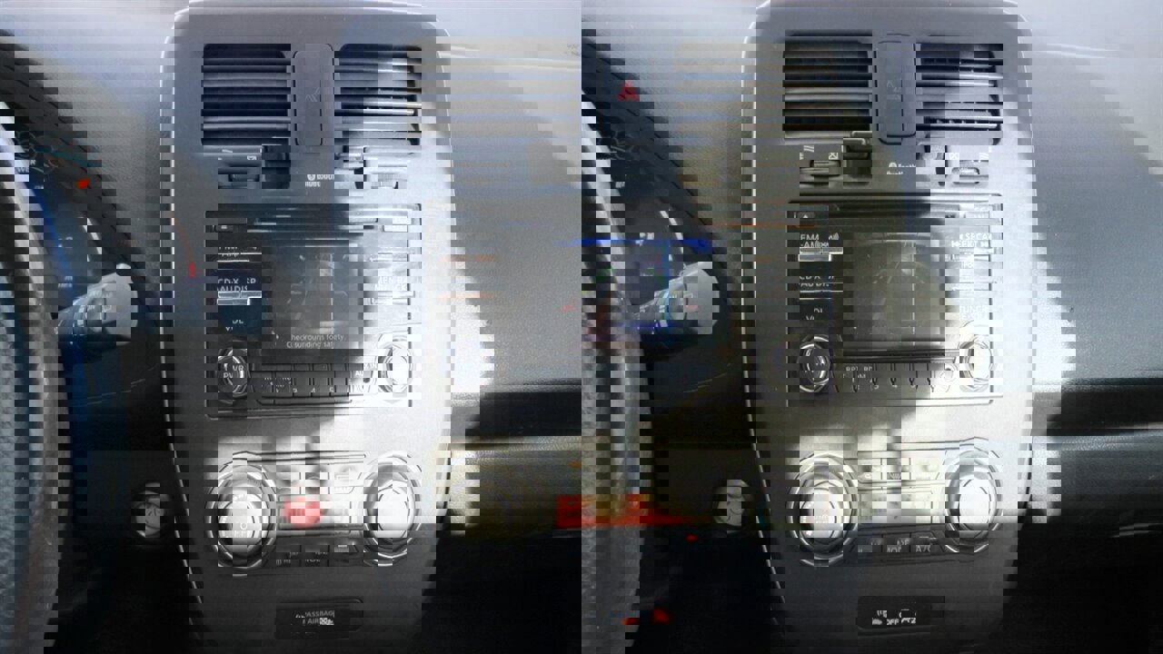 Used 2014 Nissan Leaf S w/ Charge Package image 15