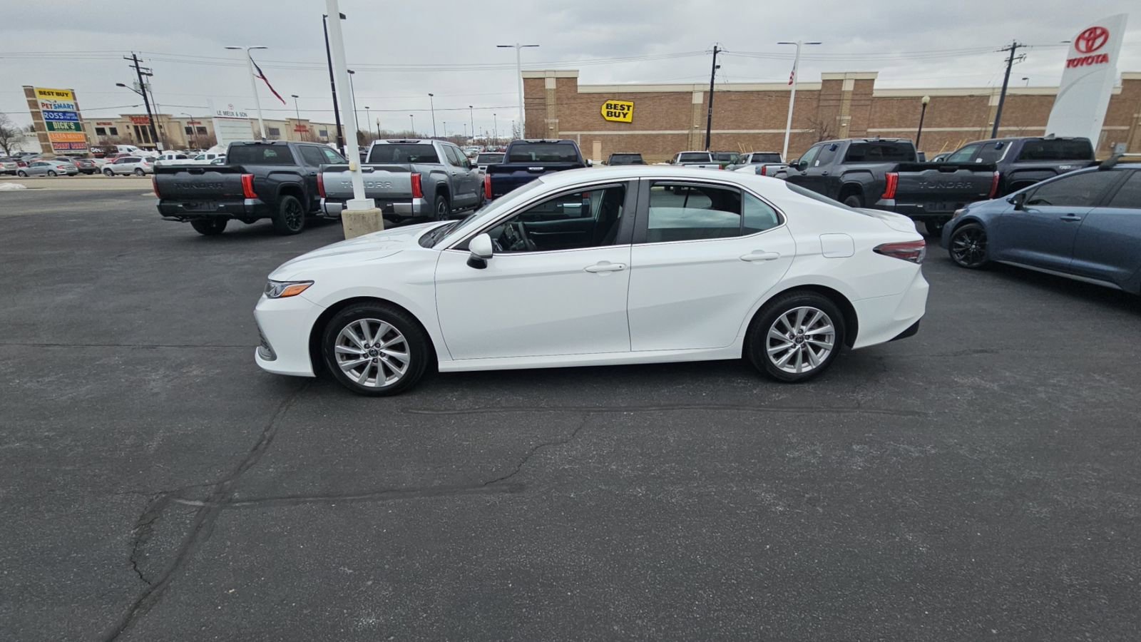 Certified 2023 Toyota Camry LE image 6