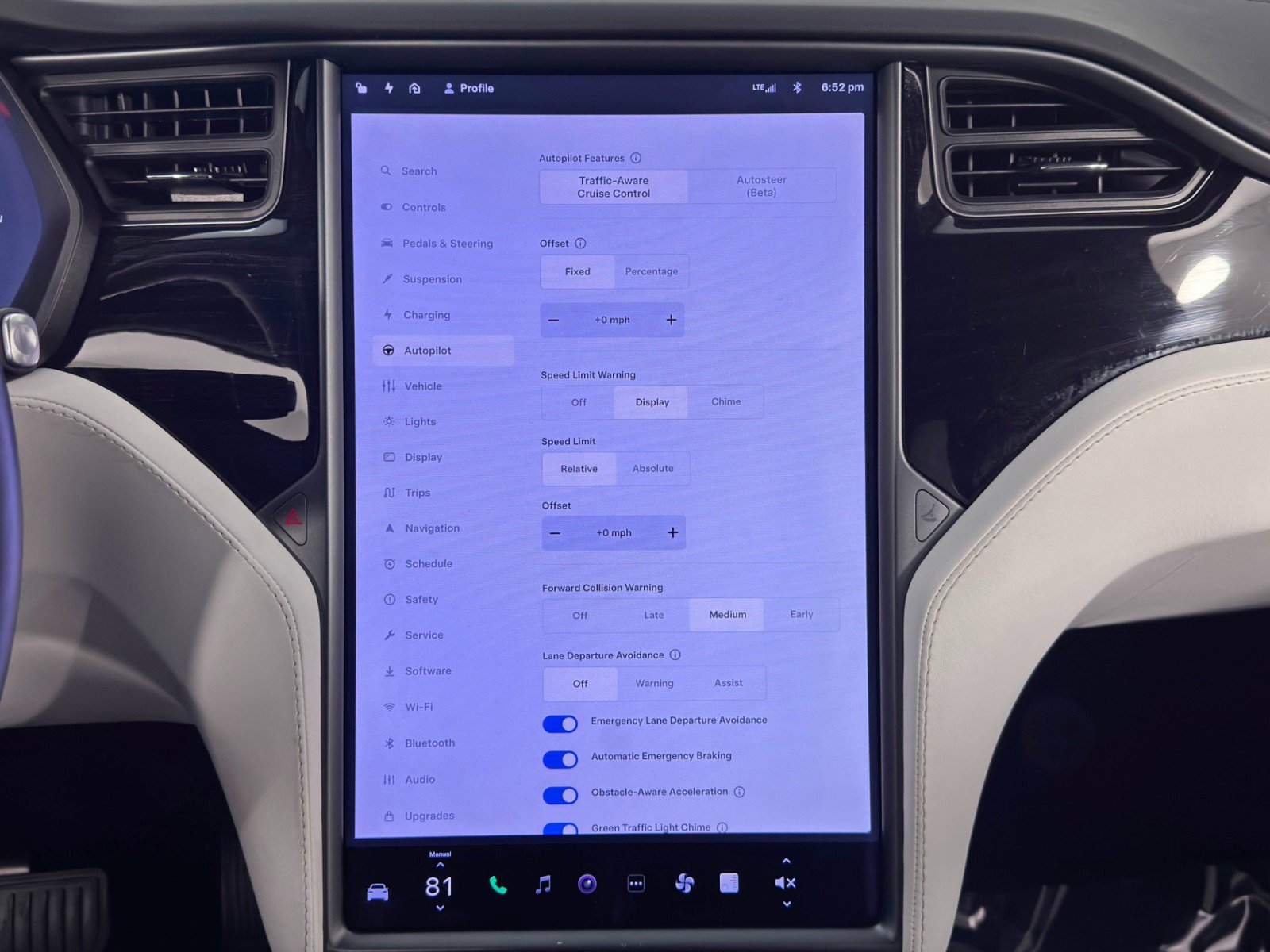 Used 2019 Tesla Model X Long Range AWD/4WD image 23