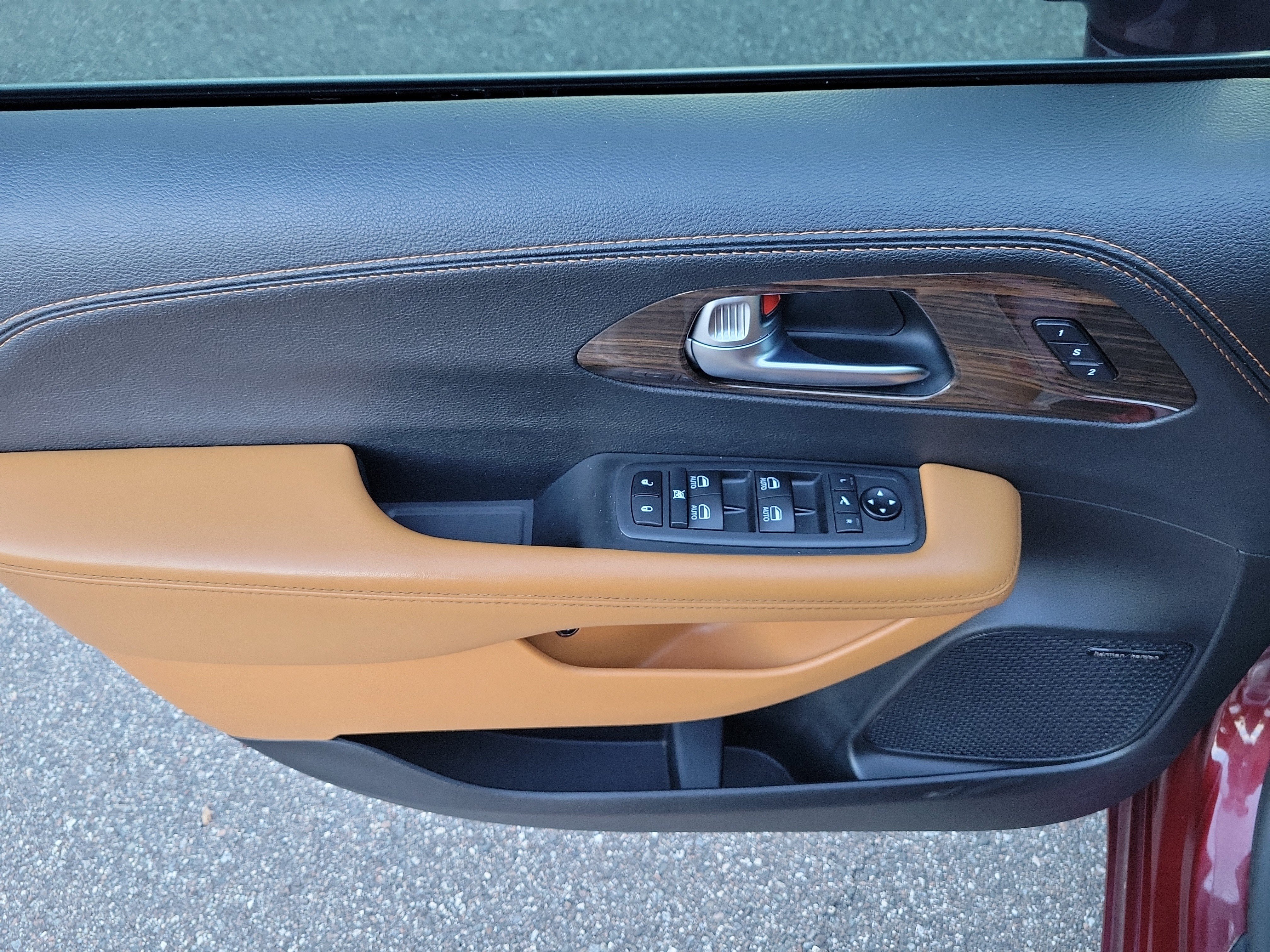 Used 2021 Chrysler Pacifica Pinnacle FWD image 22
