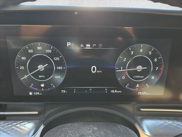 Used 2023 Kia Carnival SX Prestige image 9