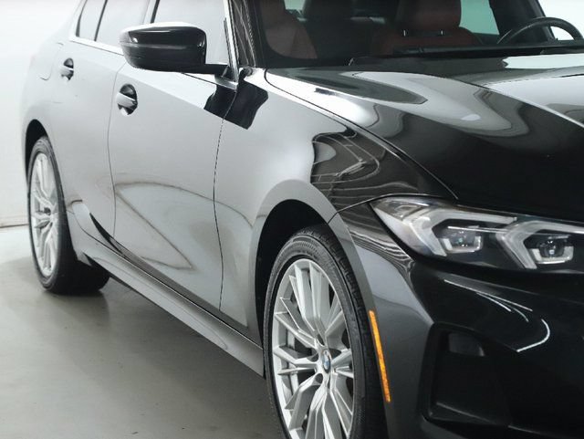 Used 2023 BMW 330i xDrive Sedan w/ Premium Package AWD/4WD image 9