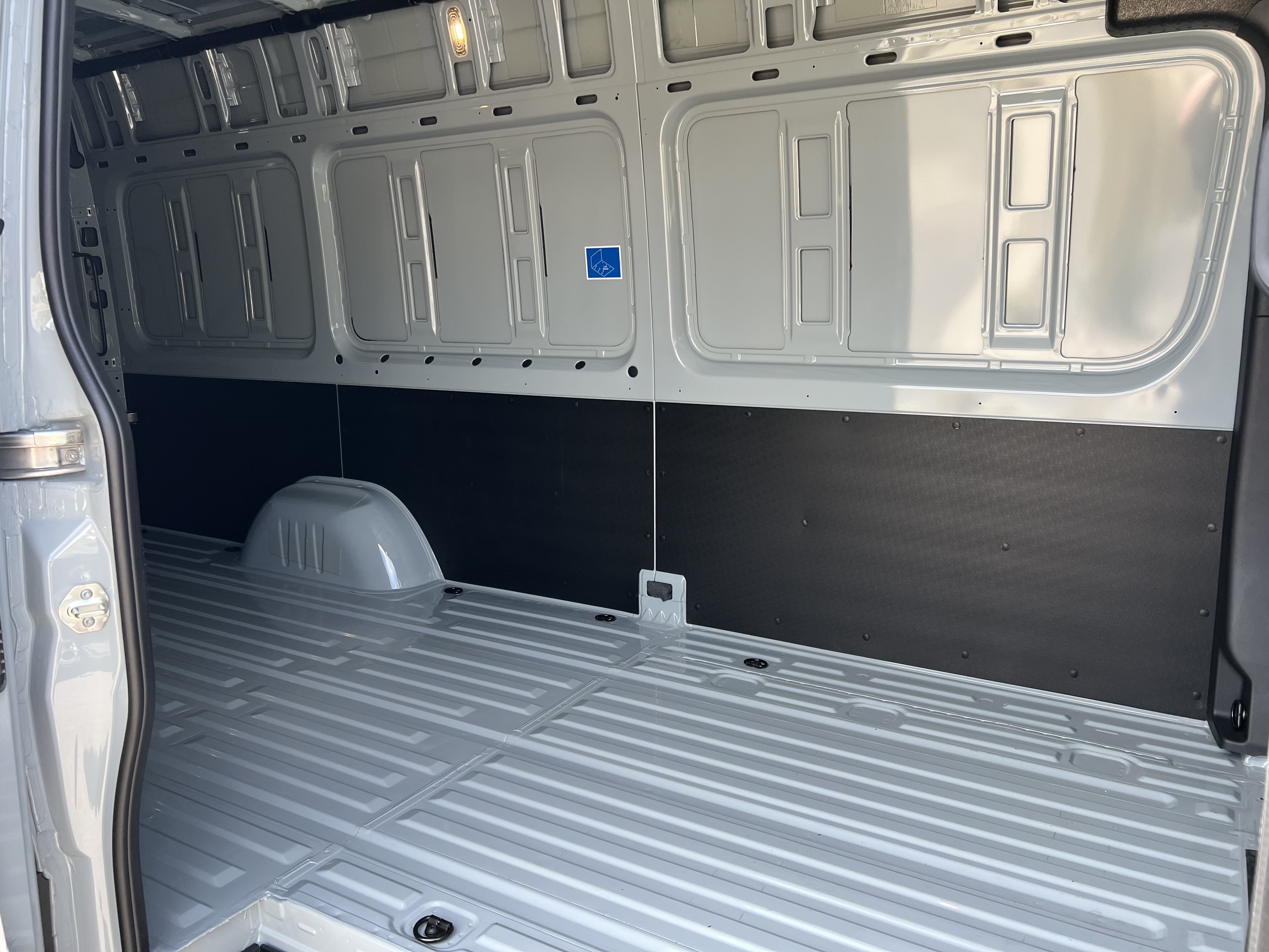 New 2026 Mercedes-Benz Sprinter 2500 image 24