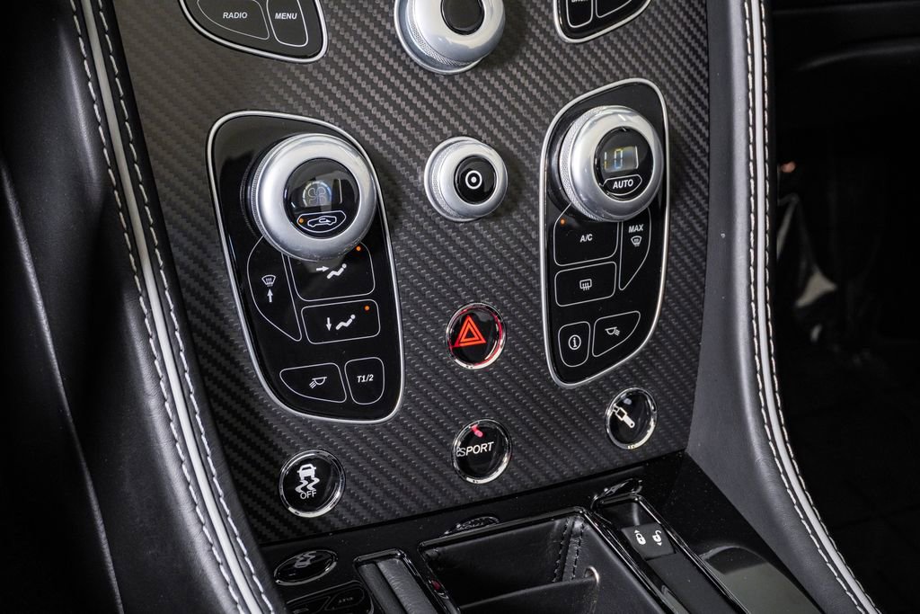 Used 2016 Aston Martin DB9 GT RWD image 33
