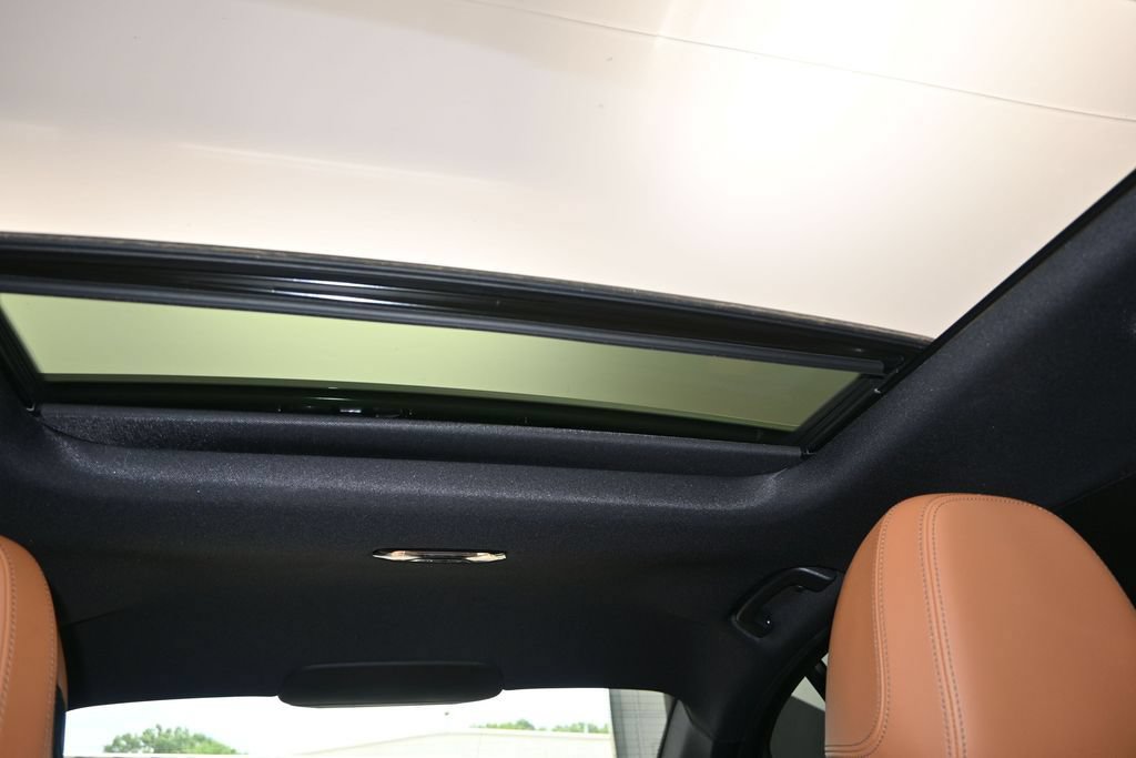 Certified 2026 BMW 330i Sedan RWD image 26