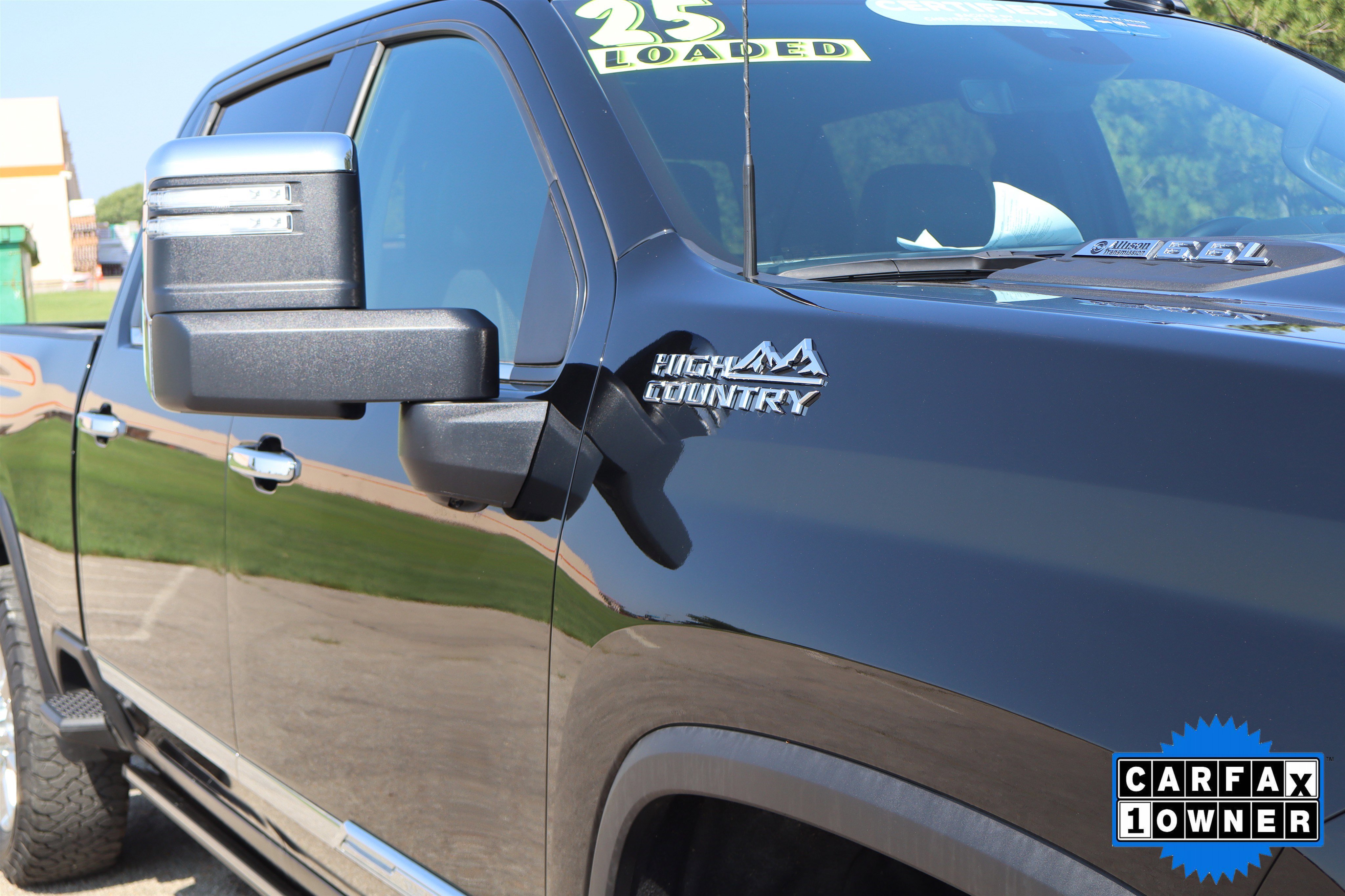 Used 2025 Chevrolet Silverado 2500 High Country w/ Technology Package image 3